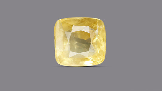 Natural Yellow Sapphire (Pukhraj) 5.08 Carats