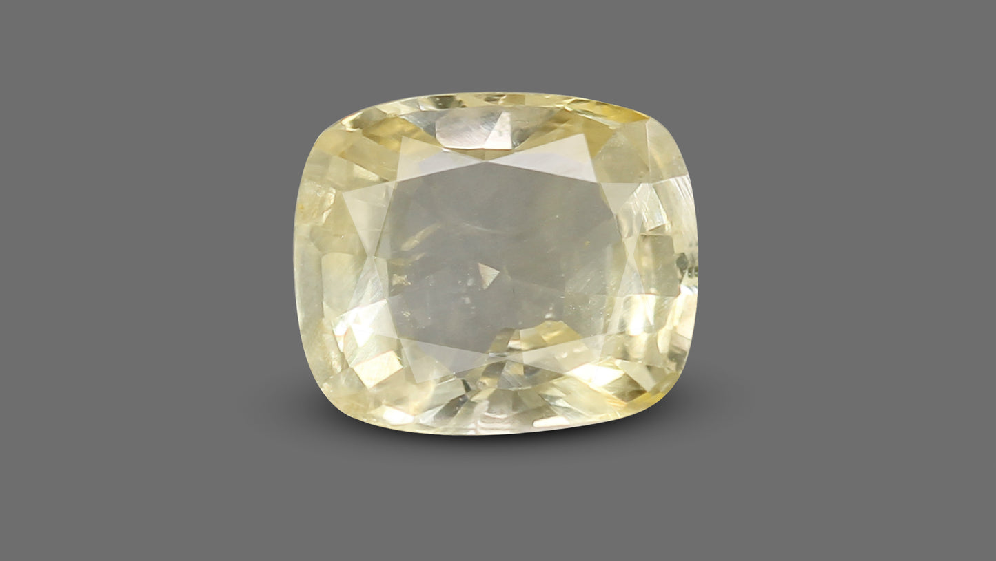 Natural Yellow Sapphire (Pukhraj) 2.74 Carats