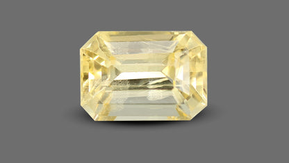 Natural Yellow Sapphire (Pukhraj) 4.60 Carats