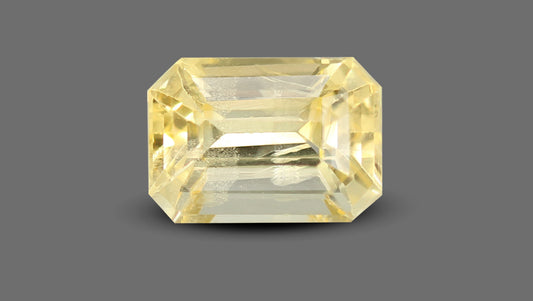 Natural Yellow Sapphire (Pukhraj) 4.60 Carats