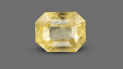 Natural Yellow Sapphire (Pukhraj) 4.37 Carats