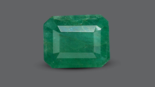 Natural Zambian Emerald (Panna) 5.07 Carats