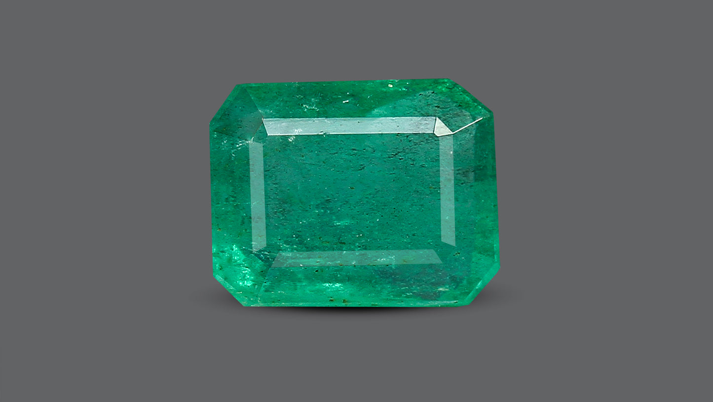 Natural Zambian Emerald (Panna) 3.77 Carats