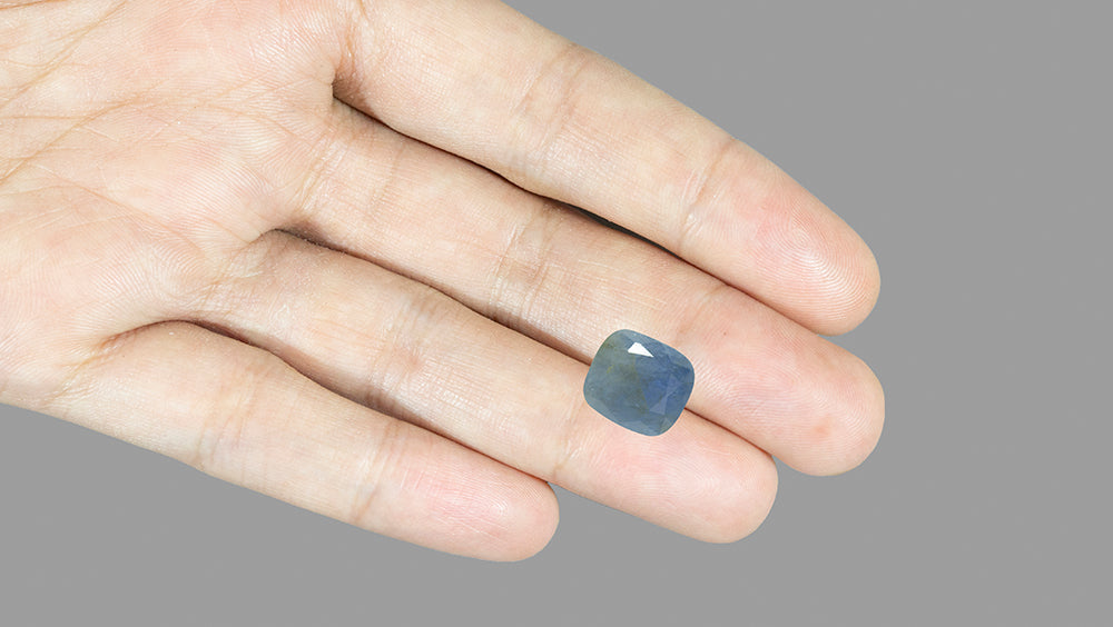 Natural Blue Sapphire (Neelam) 6.77 Carats