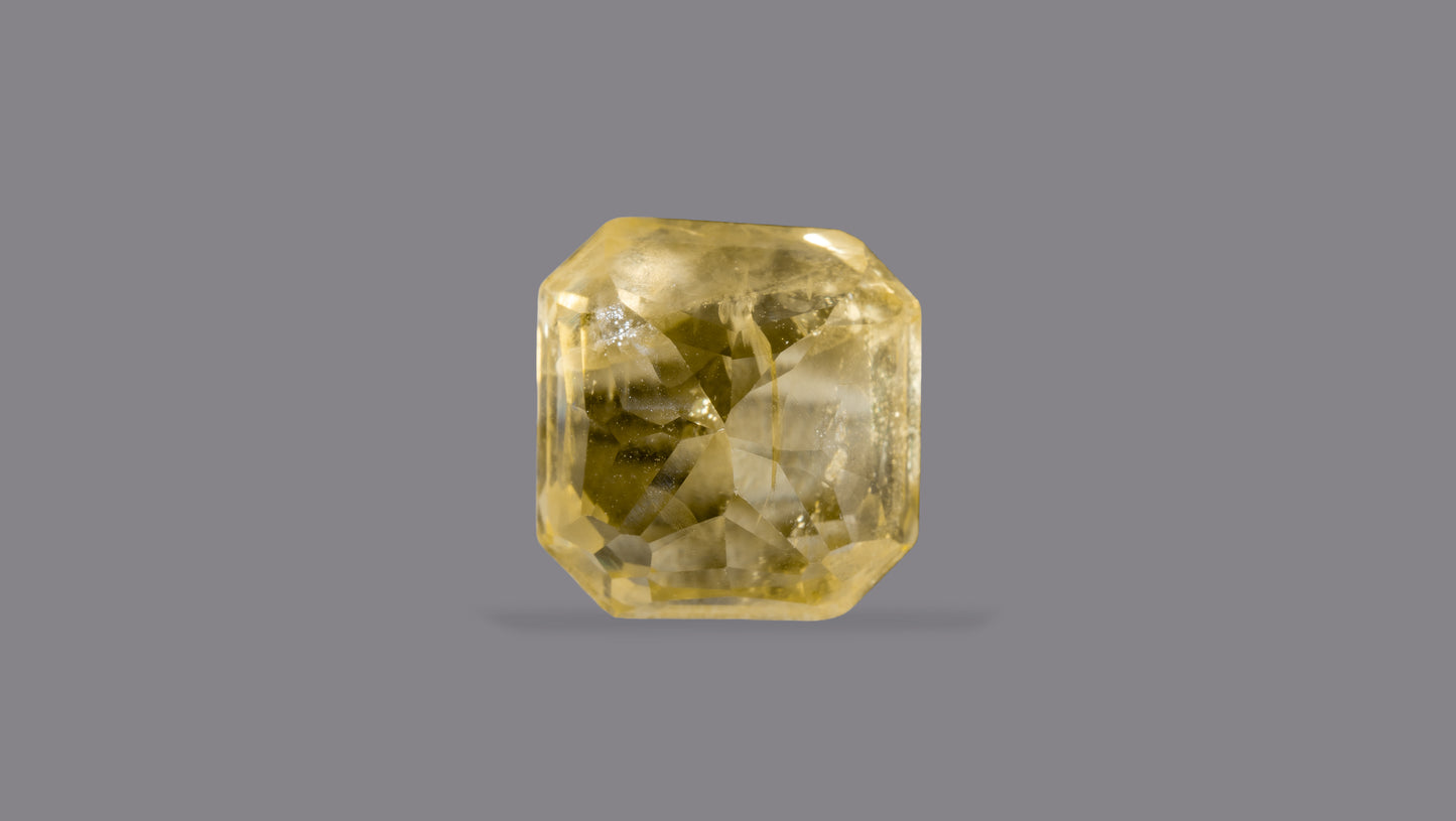 Natural Yellow Sapphire (Pukhraj) 5.59 Carats