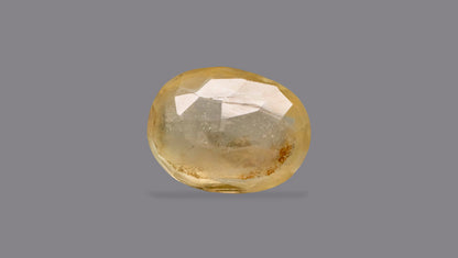Natural Yellow Sapphire (Pukhraj) 3.32 Carats
