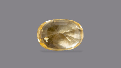 NATURAL YELLOW SAPPHIRE (PUKHRAJ) 3.67 CARATS