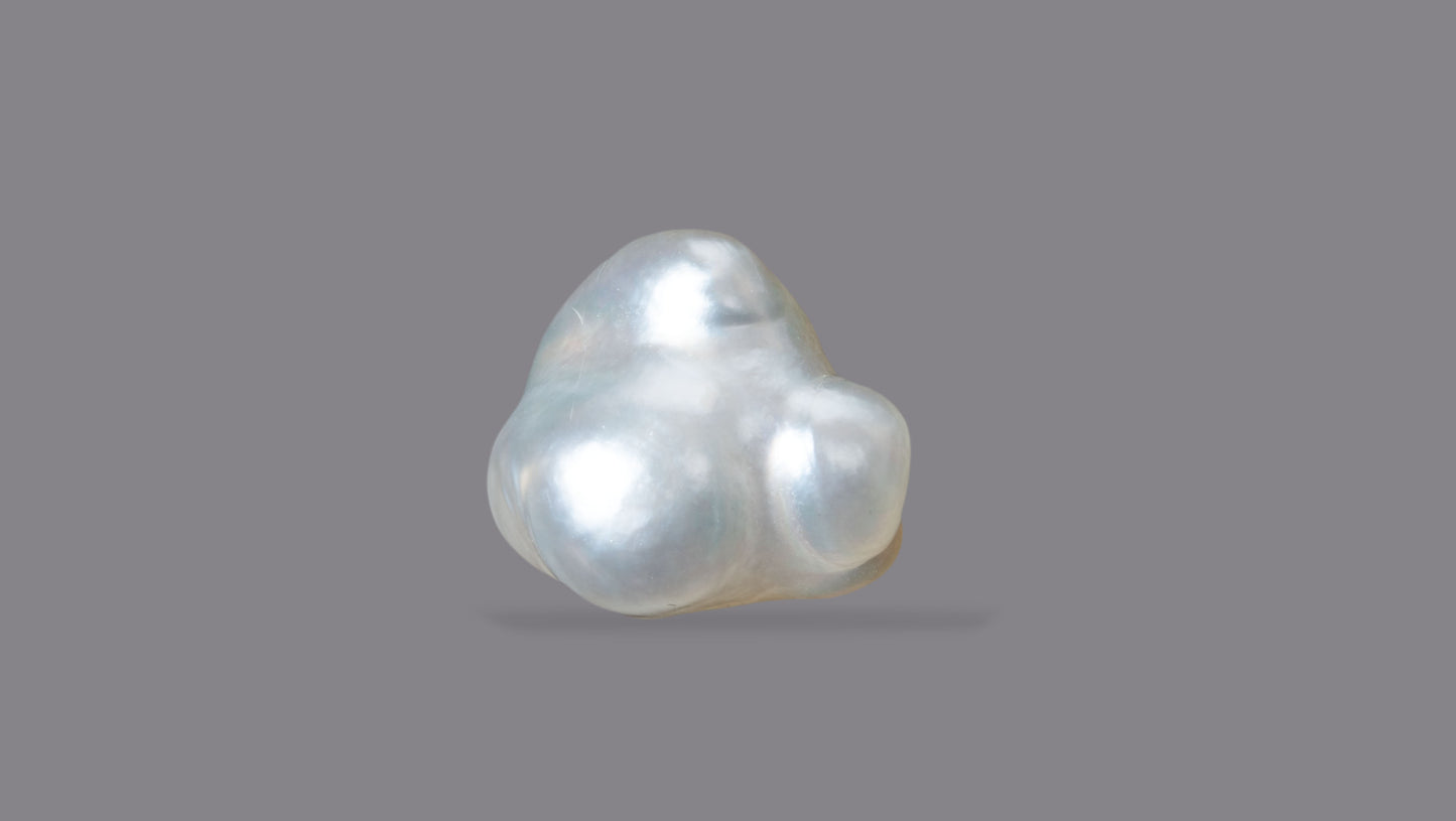 Natural Venezuela Pearl 6.92 Carats