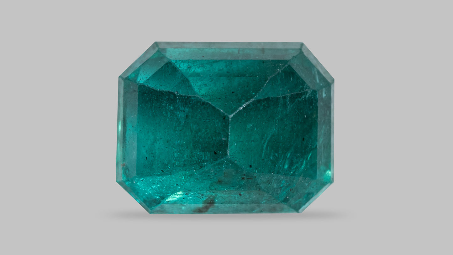 Minor Oil Natural Zambian Emerald (Panna) 2.97 Carats
