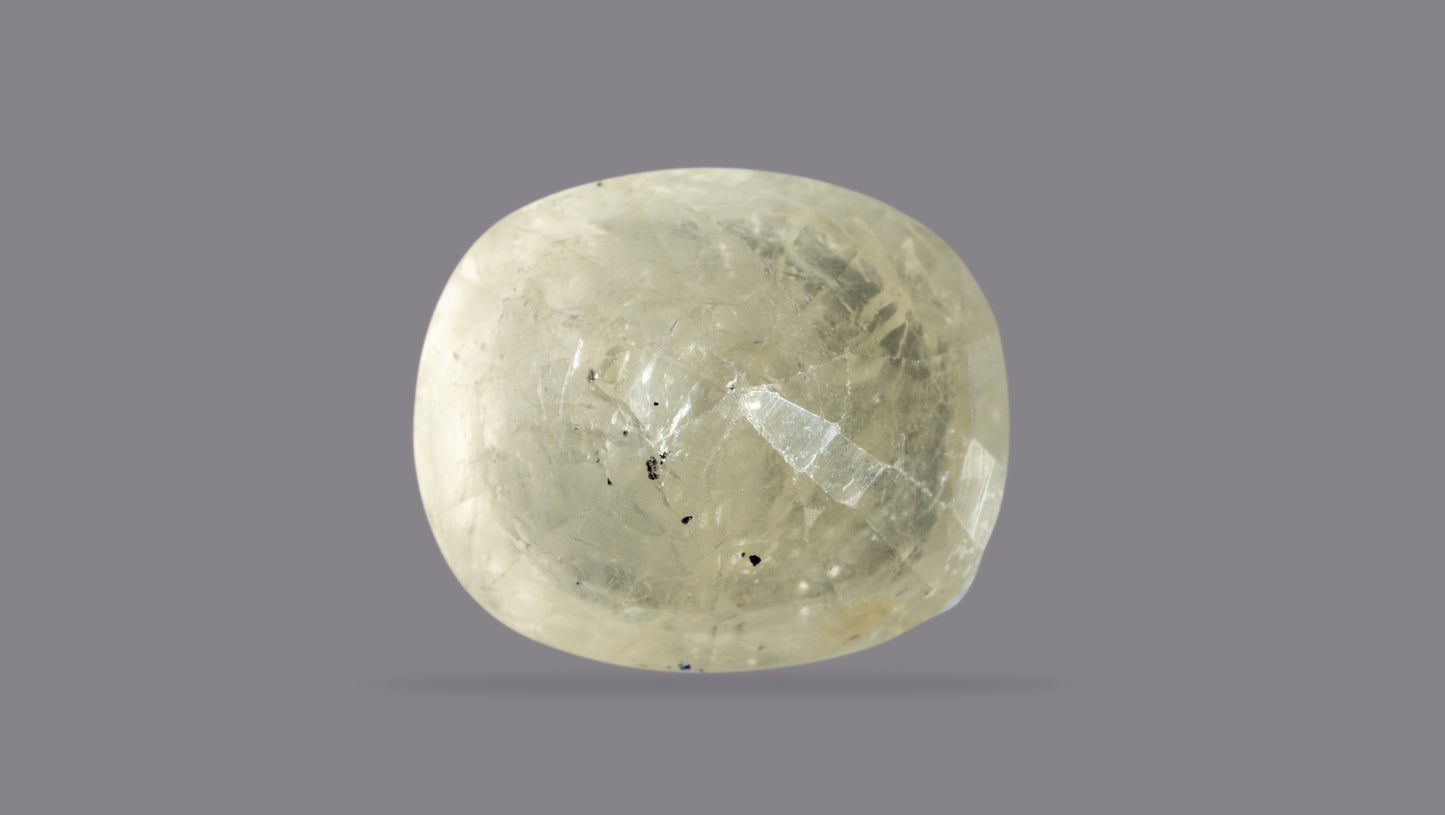 NATURAL YELLOW SAPPHIRE (PUKHRAJ) 5.76 CARATS