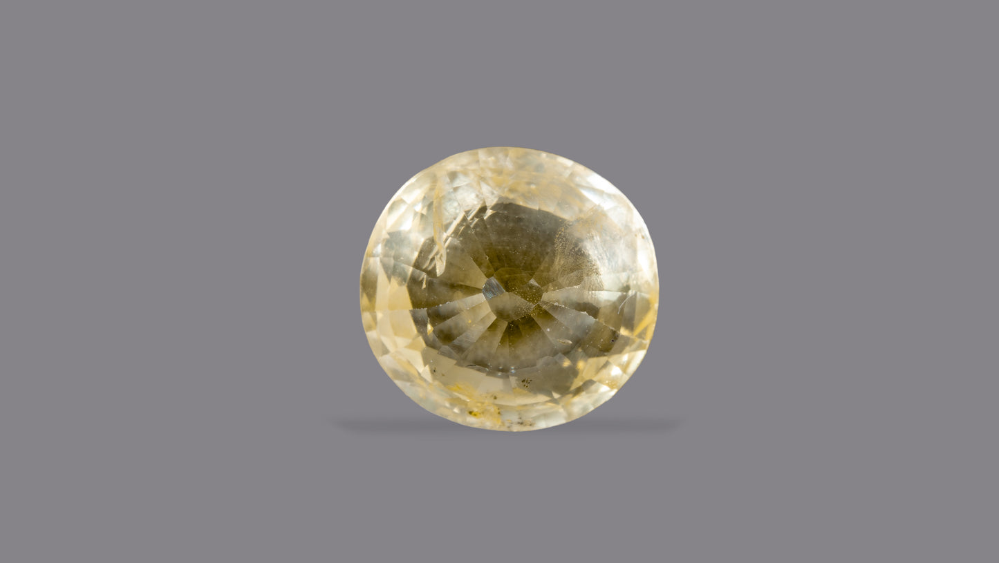 Natural Yellow Sapphire (Pukhraj) 5.47 Carats