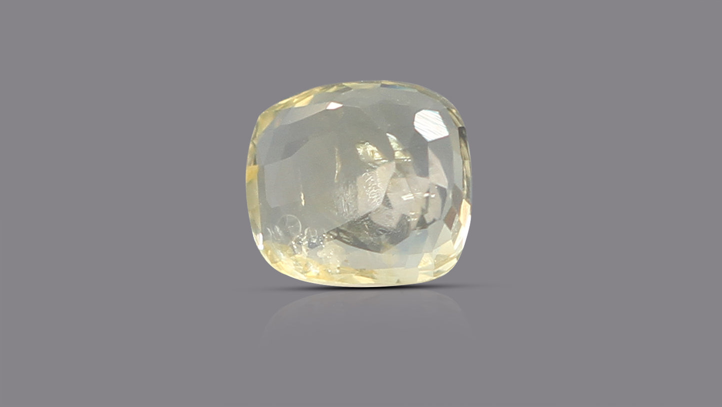 Natural Yellow Sapphire (Pukhraj) 4.77 Carats