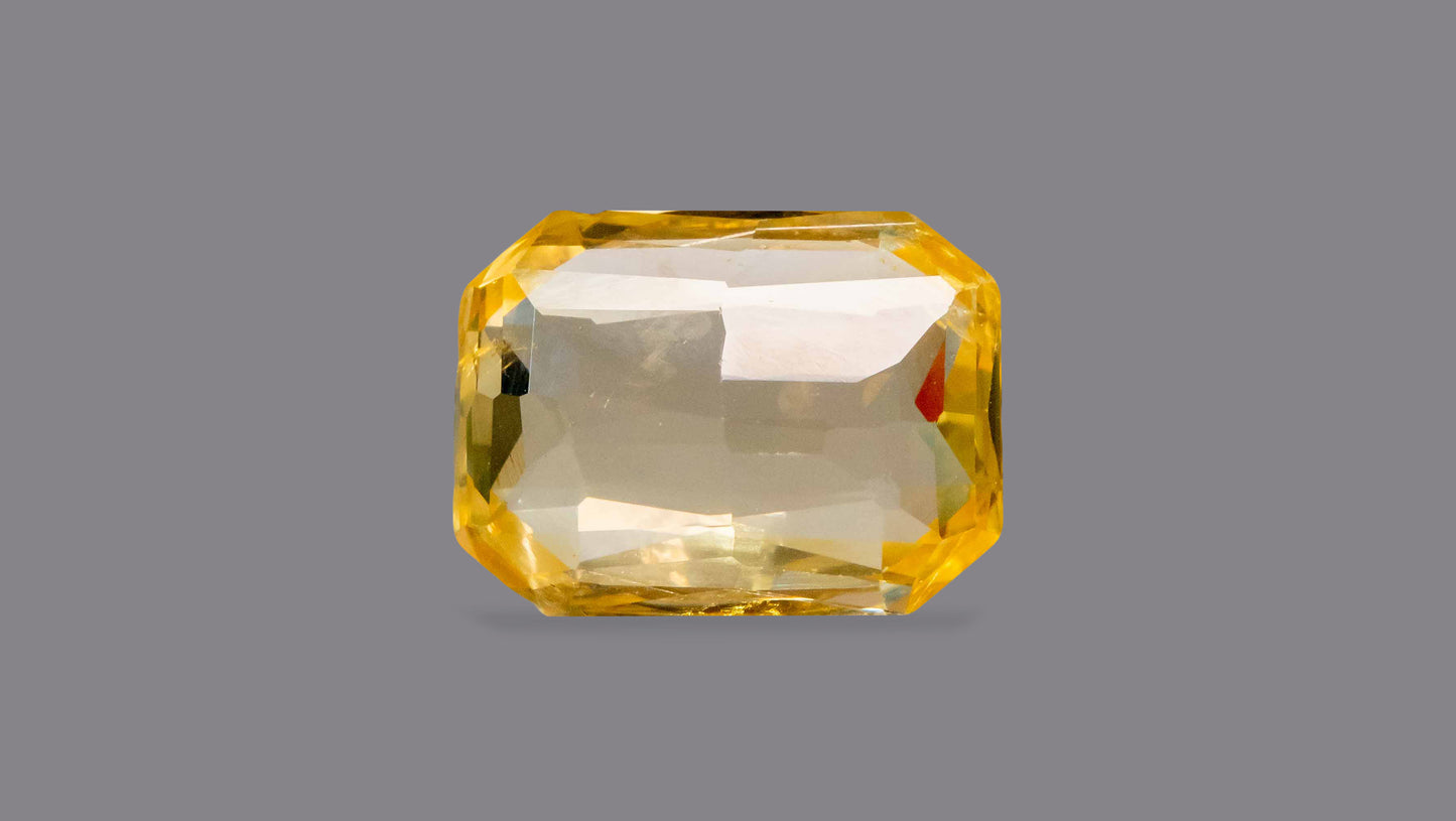Natural Yellow Sapphire (Pukhraj) 7.94 Carats