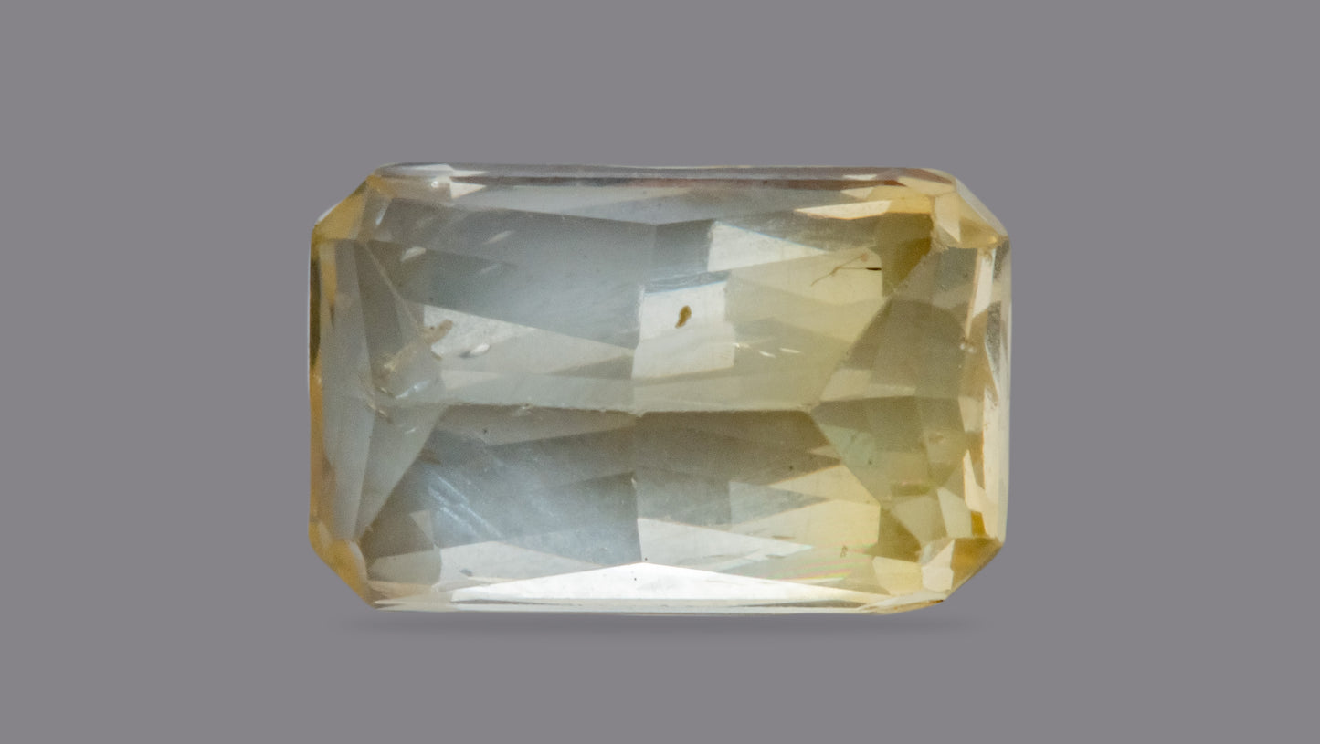 Natural Yellow Sapphire (Pukhraj) 7.11 Carats