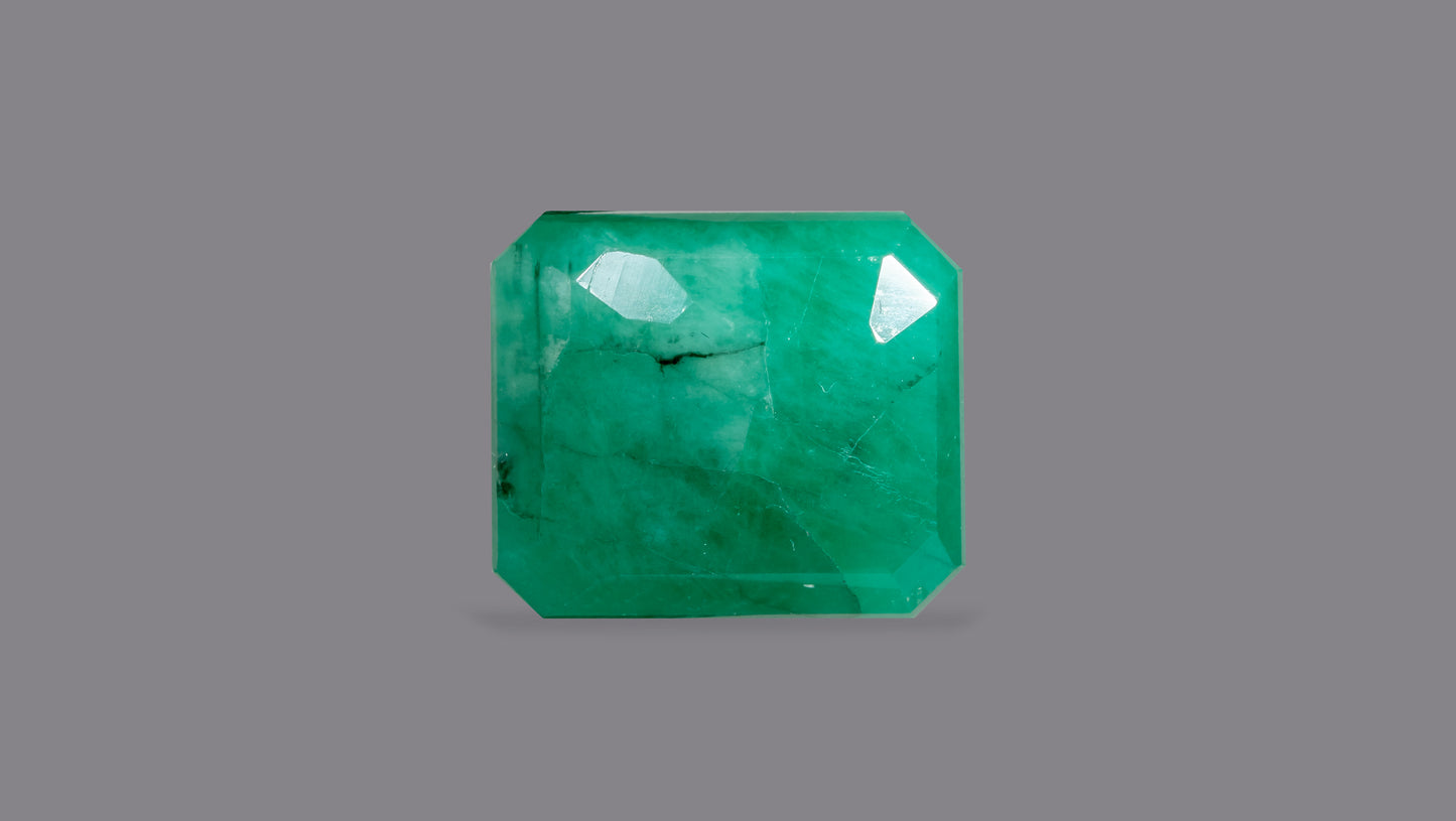 Natural Zambian Emerald (Panna) 8.23 Carats