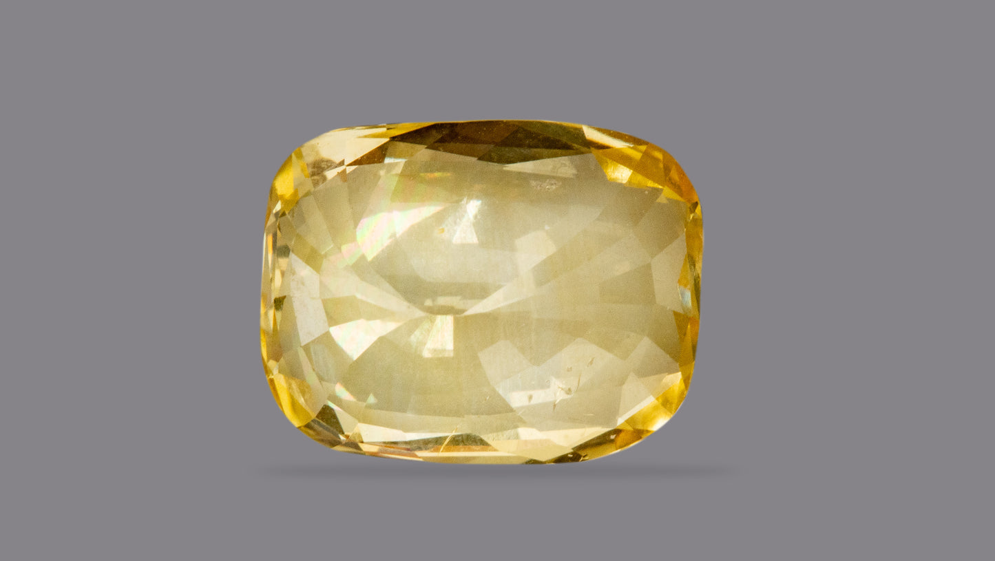 Natural Yellow Sapphire (Pukhraj) 4.98 Carats