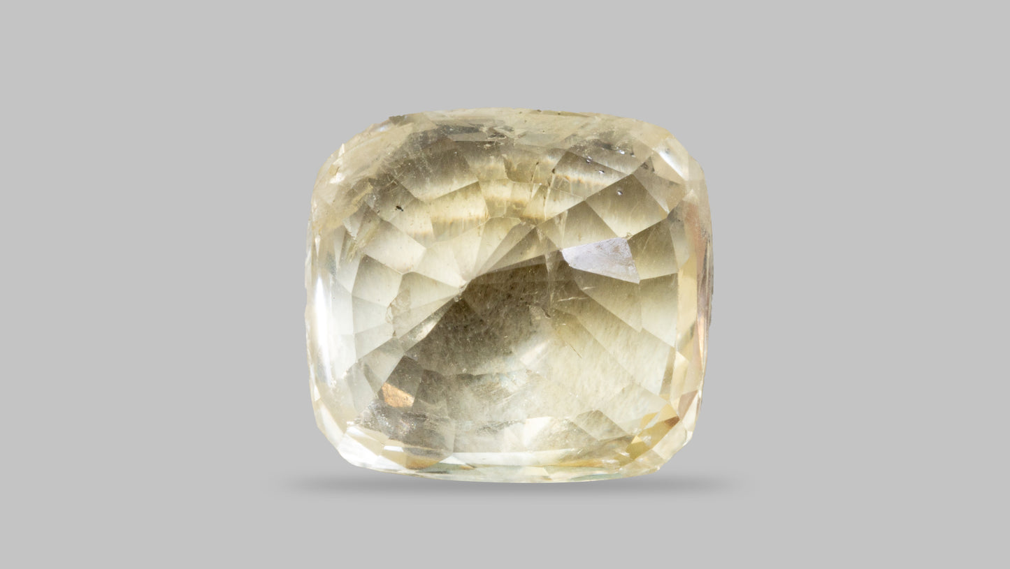 Natural Yellow Sapphire (Pukhraj) 4.73 Carats