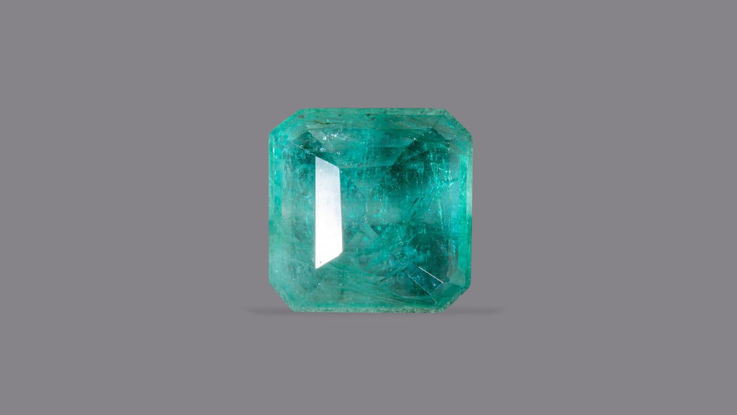 Natural Zambian Emerald (Panna) 6.80 Carats