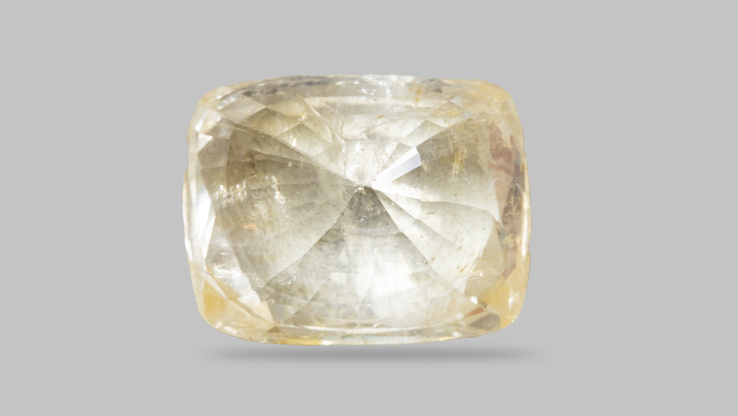 Natural Yellow Sapphire (Pukhraj) 6.74 Carats