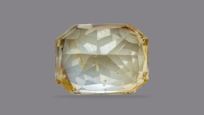 Natural Yellow Sapphire (Pukhraj) 5.44 Carats
