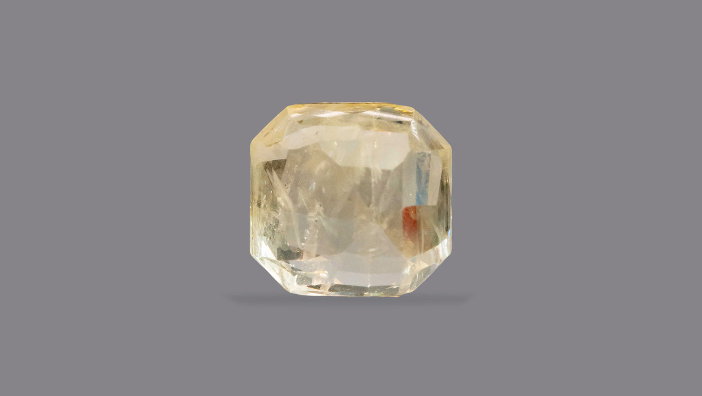 Natural Yellow Sapphire (Pukhraj) 8.72 Carats