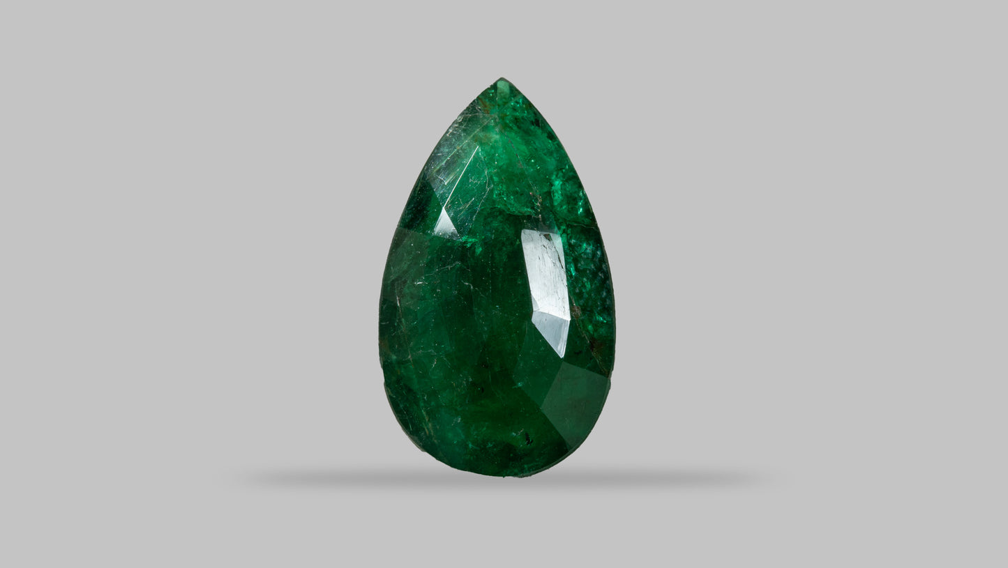 Minor Oil Natural Zambian Emerald (Panna) 8.55 Carats