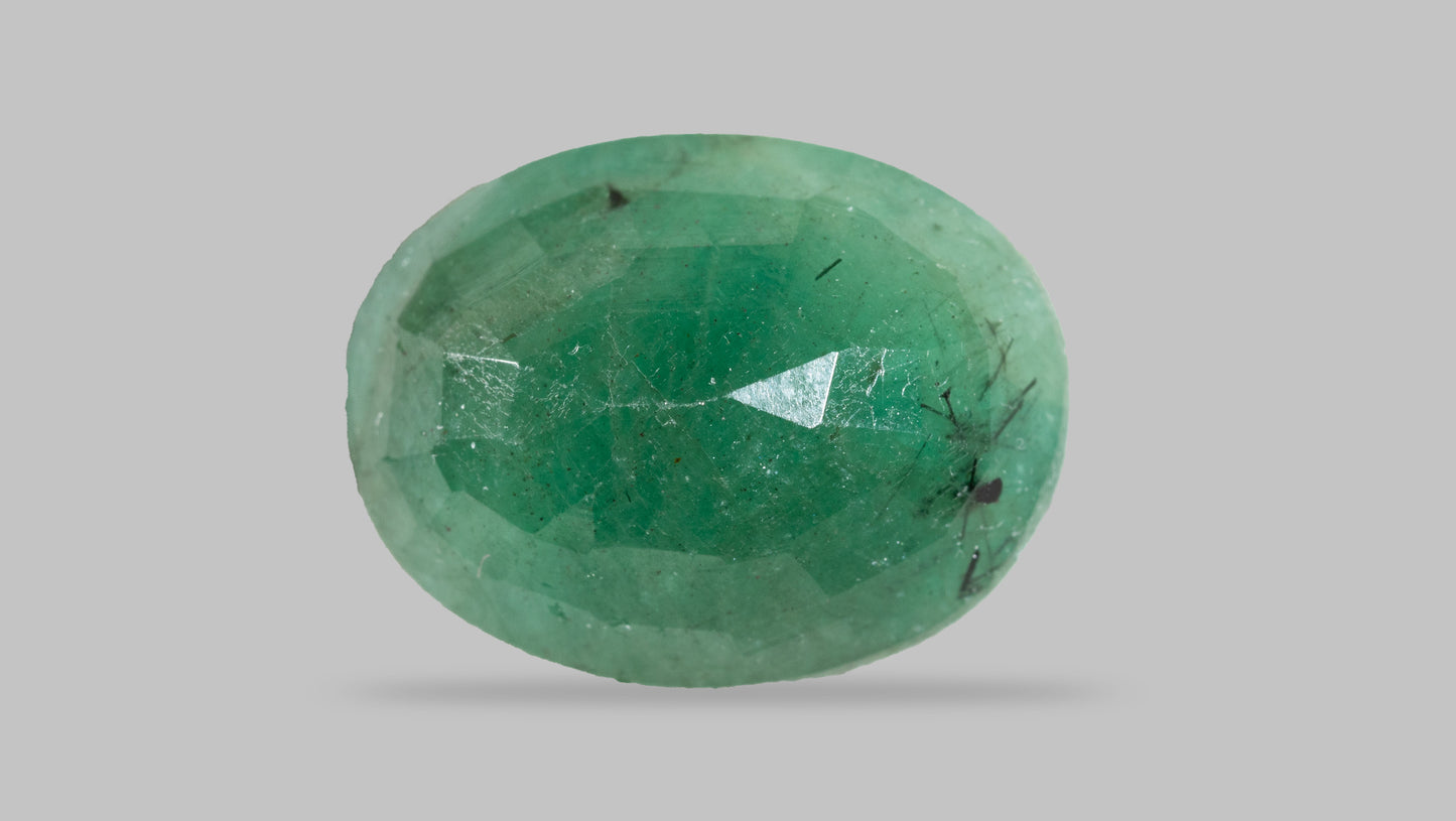 Minor Oil Natural Zambian Emerald (Panna) 5.89 Carats