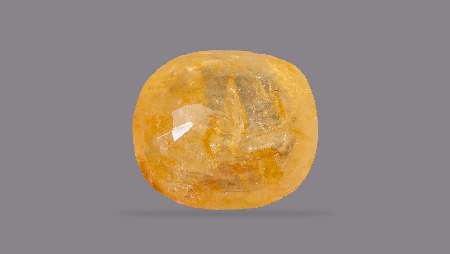 NATURAL YELLOW SAPPHIRE (PUKHRAJ) 4.06 CARATS