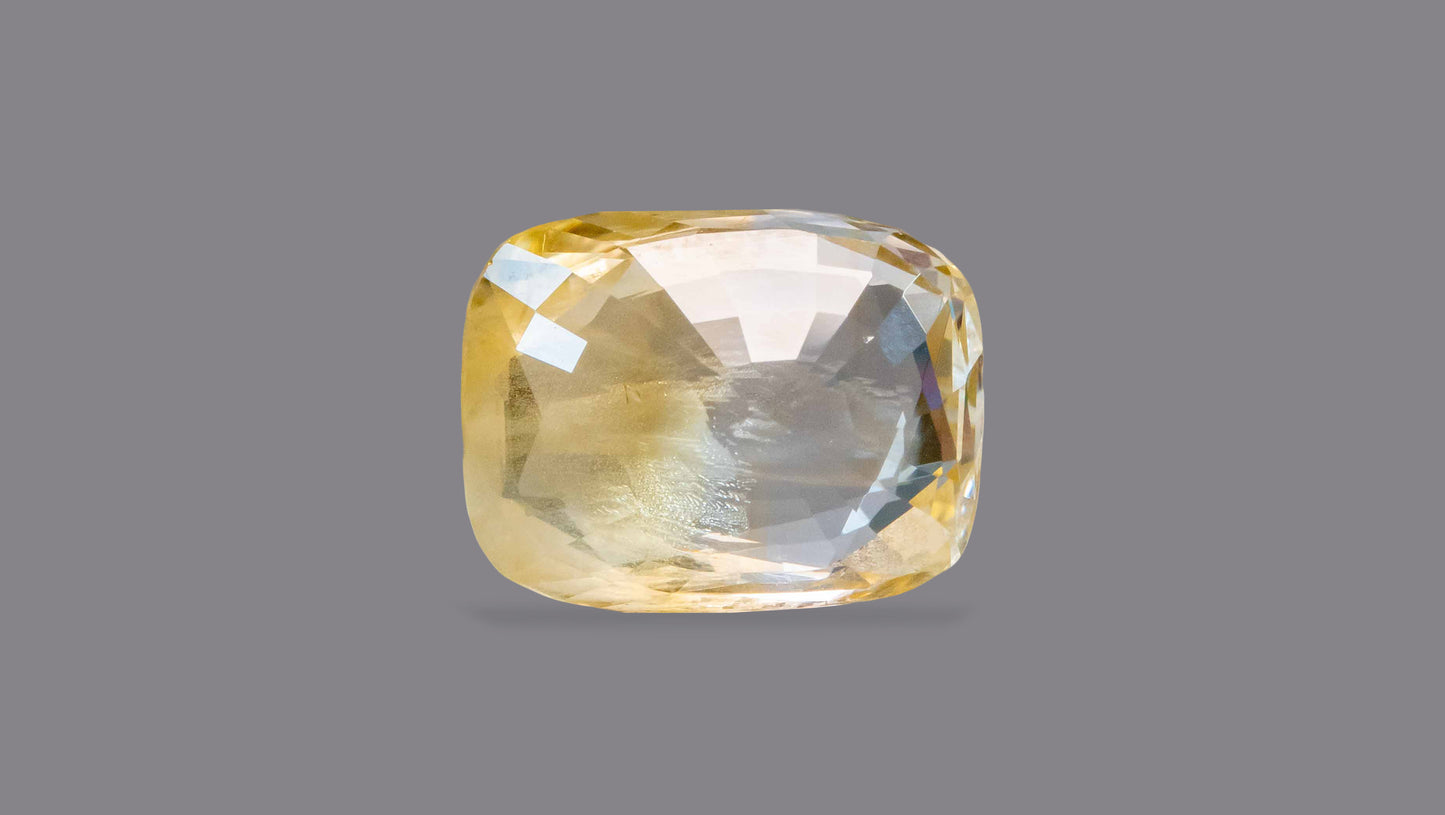 Natural Yellow Sapphire (Pukhraj) 5.77 Carats