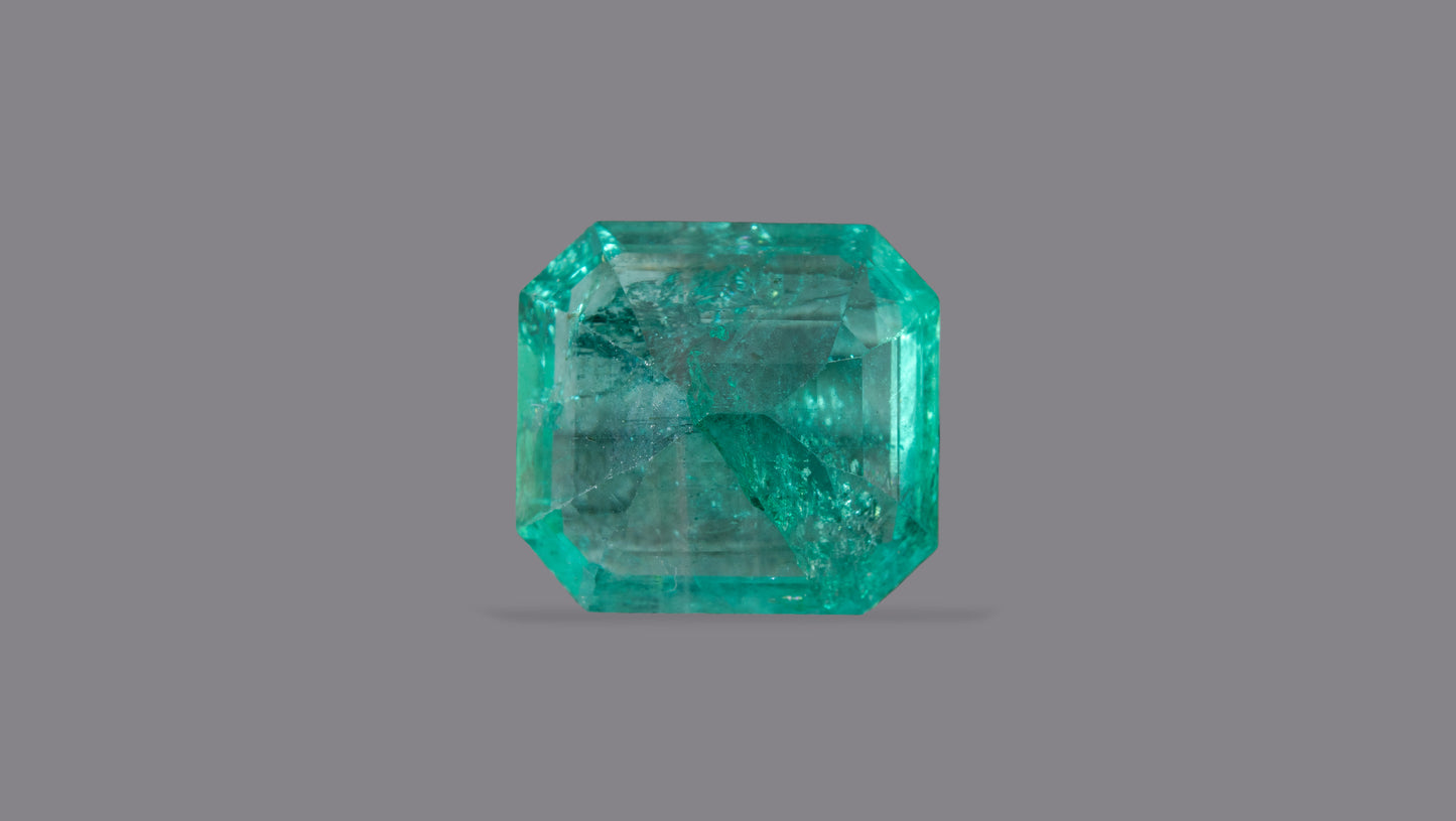 Natural Zambian Emerald (Panna) 4.00 Carats