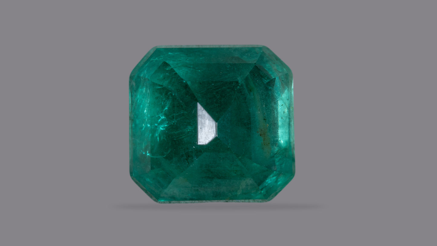Natural Zambian Emerald (Panna) 5.88 Carats
