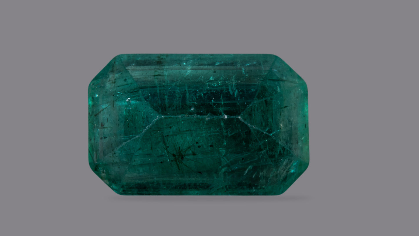 Natural Zambian Emerald (Panna) 3.88 Carats