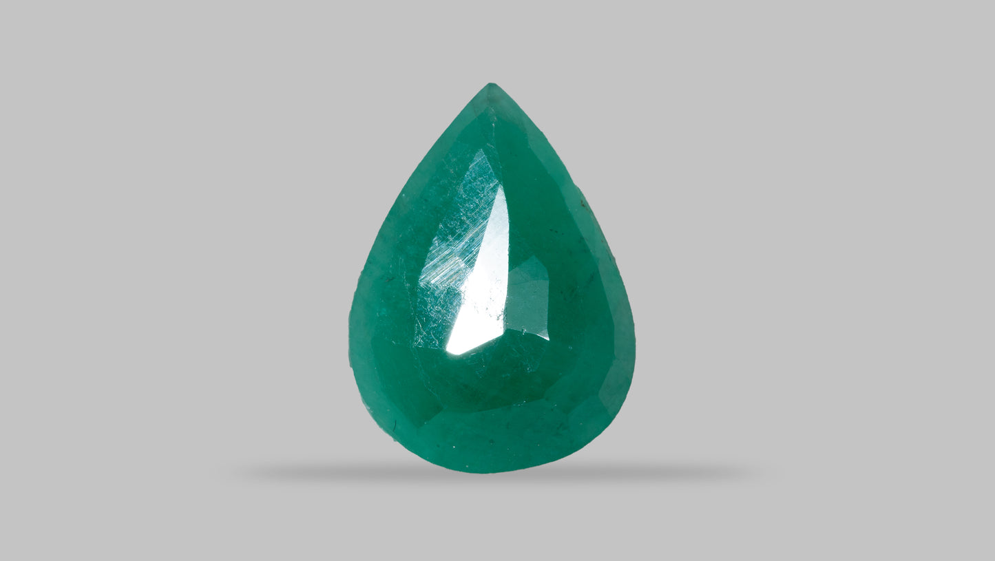 Minor Oil Natural Zambian Emerald (Panna) 3.52 Carats
