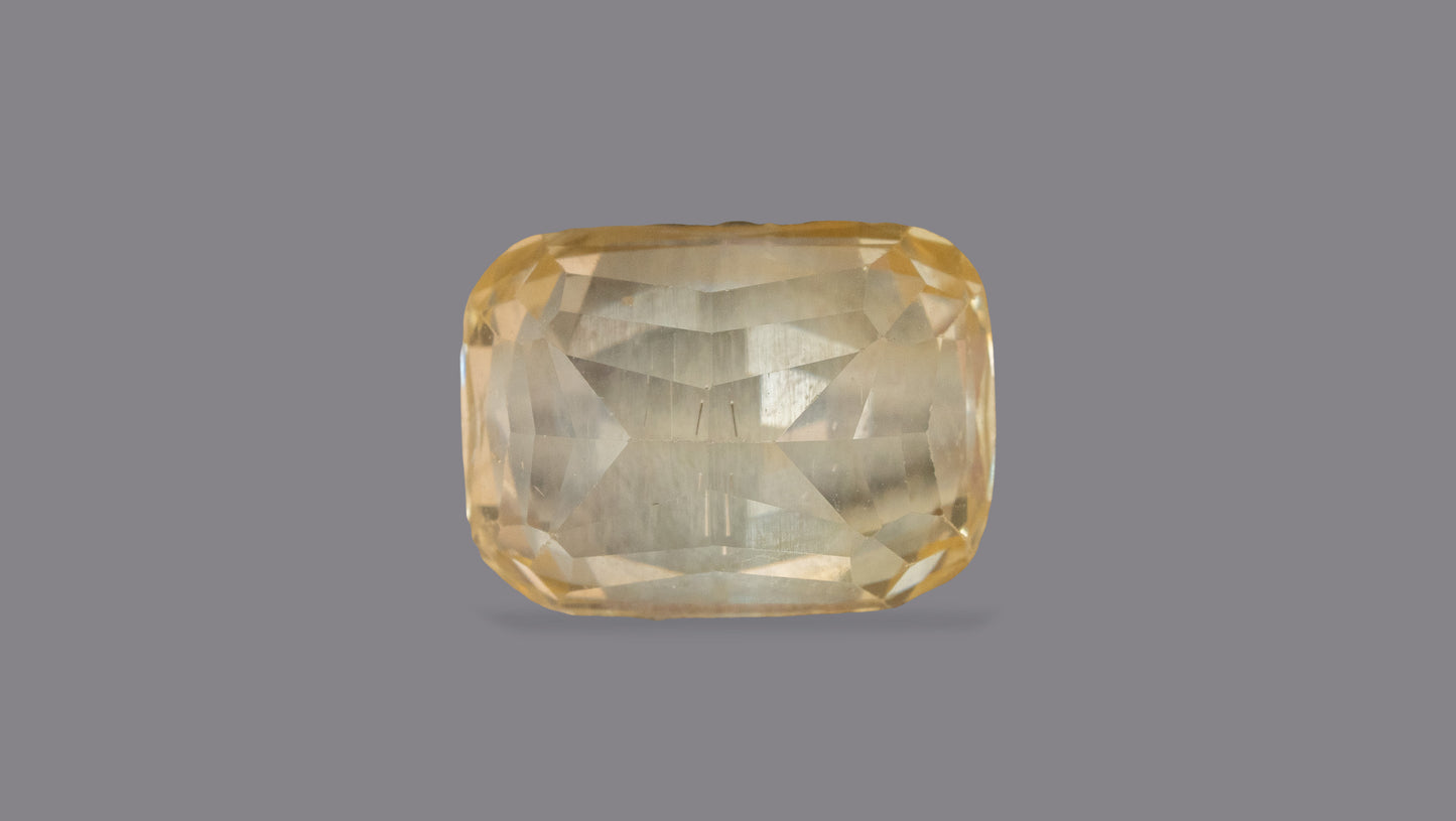 Natural Yellow Sapphire (Pukhraj) 5.46 Carats