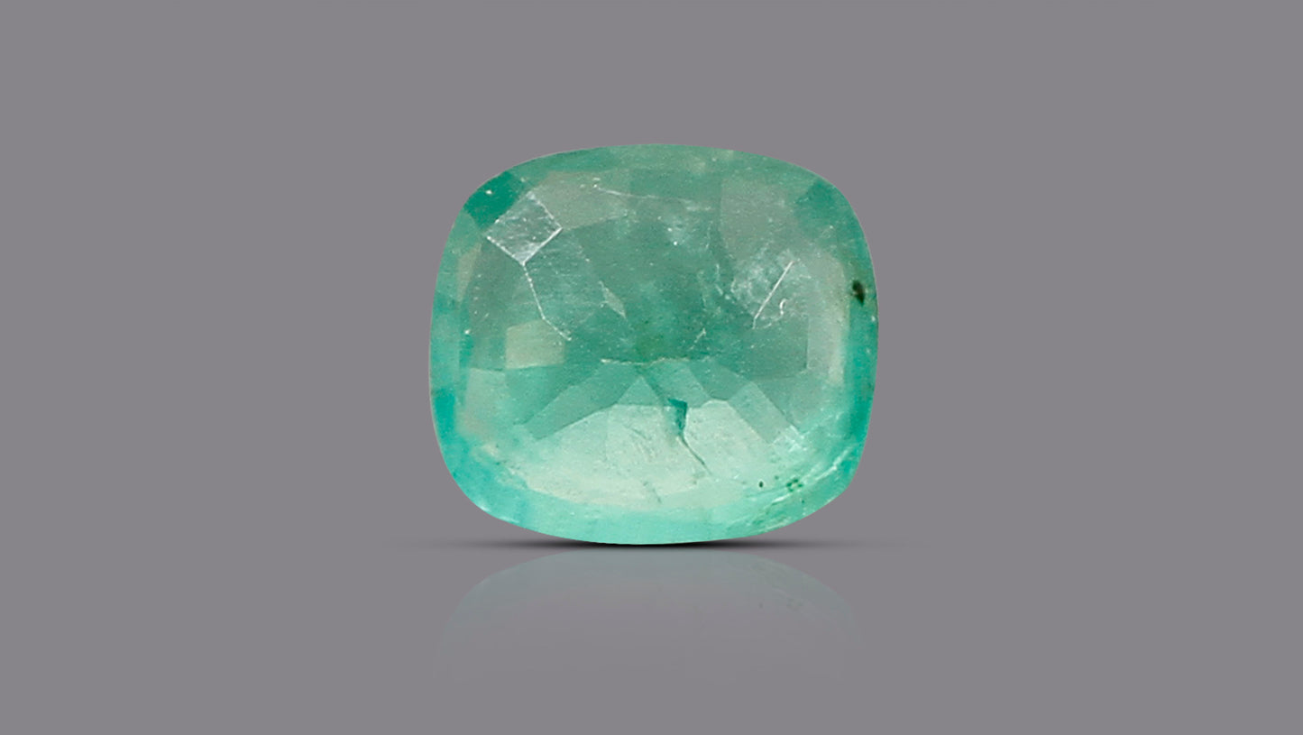 Natural Zambian Emerald (Panna) 3.92 Carats