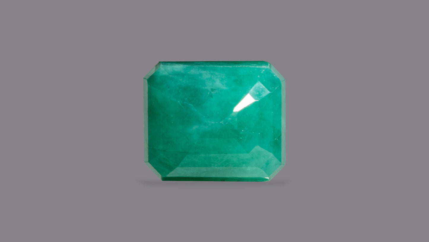 Natural Zambian Emerald (Panna) 8.18 Carats