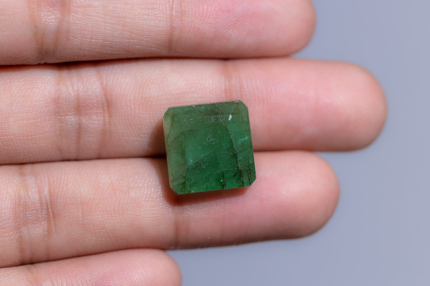 Minor Oil Natural Zambian Emerald (Panna) 15.45 Carats