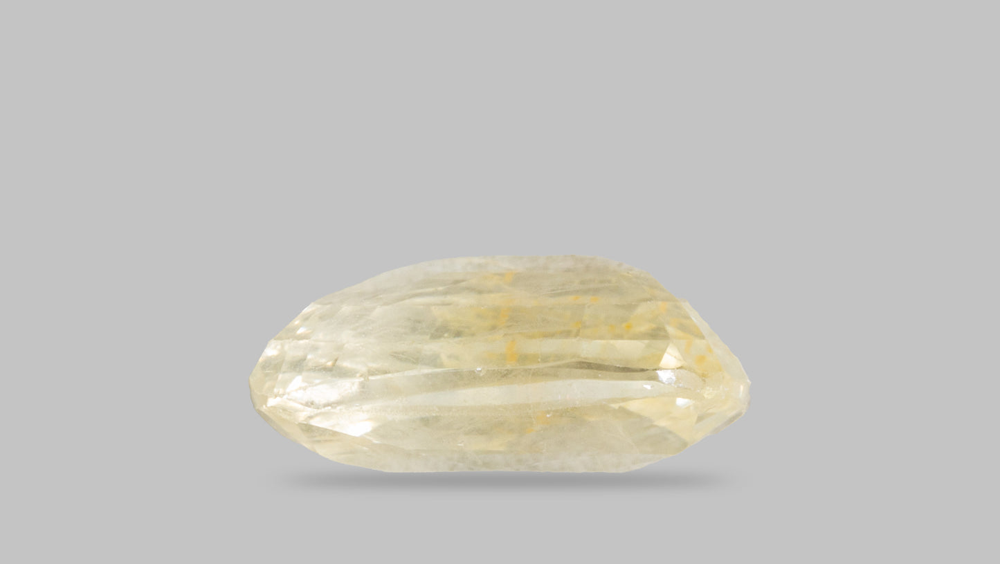 Natural Yellow Sapphire (Pukhraj) 4.56 Carats