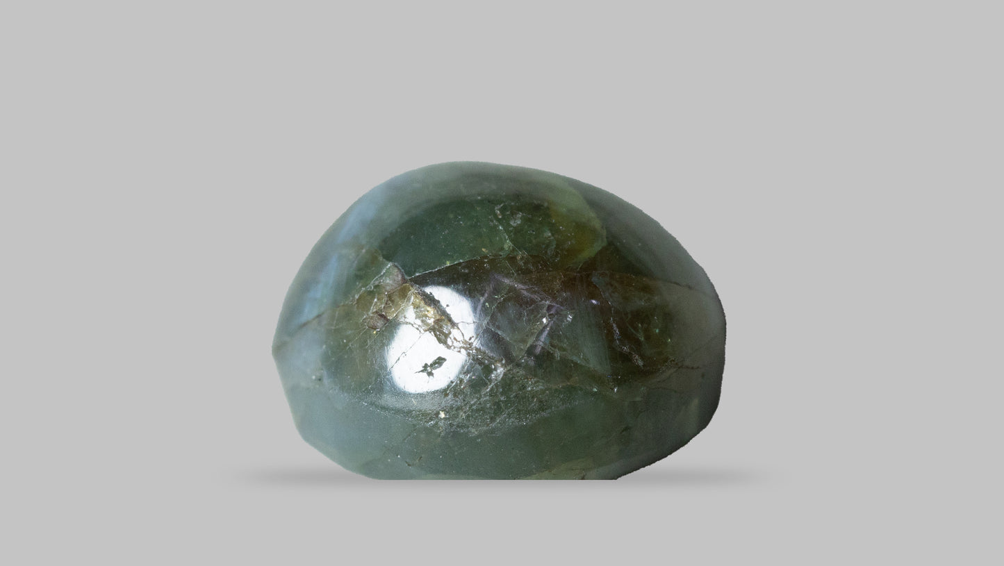 Natural Cat'S Eye (Lehsuniya) 7.56 Carats