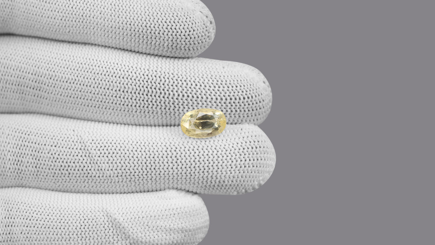 Natural Yellow Sapphire (Pukhraj) 4.40 Carats