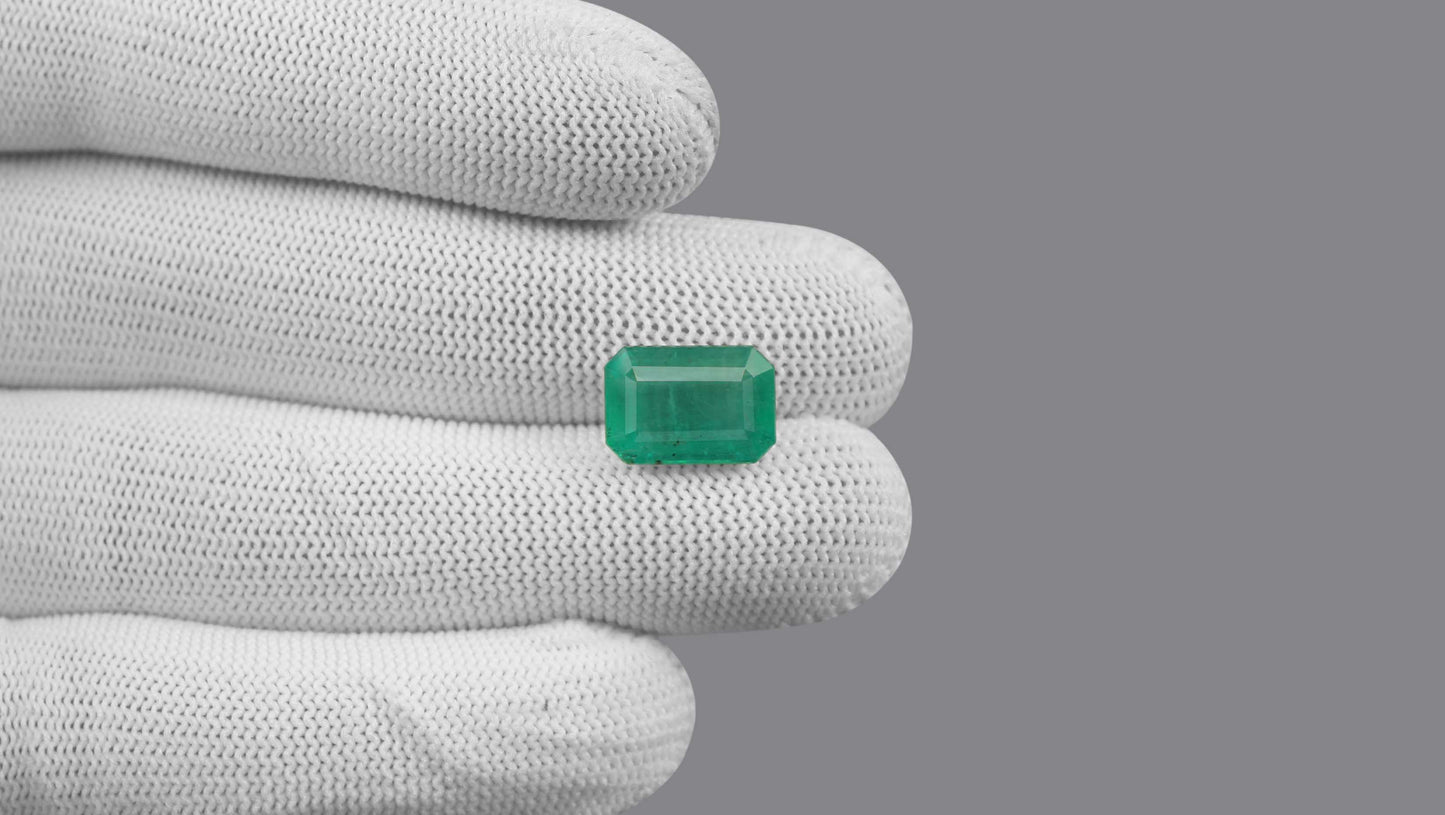 Natural Zambian Emerald (Panna) 6.68 Carats