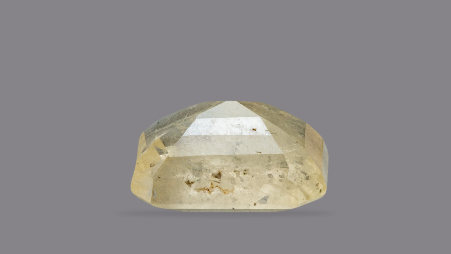 Natural Yellow Sapphire (Pukhraj) 8.65 Carats