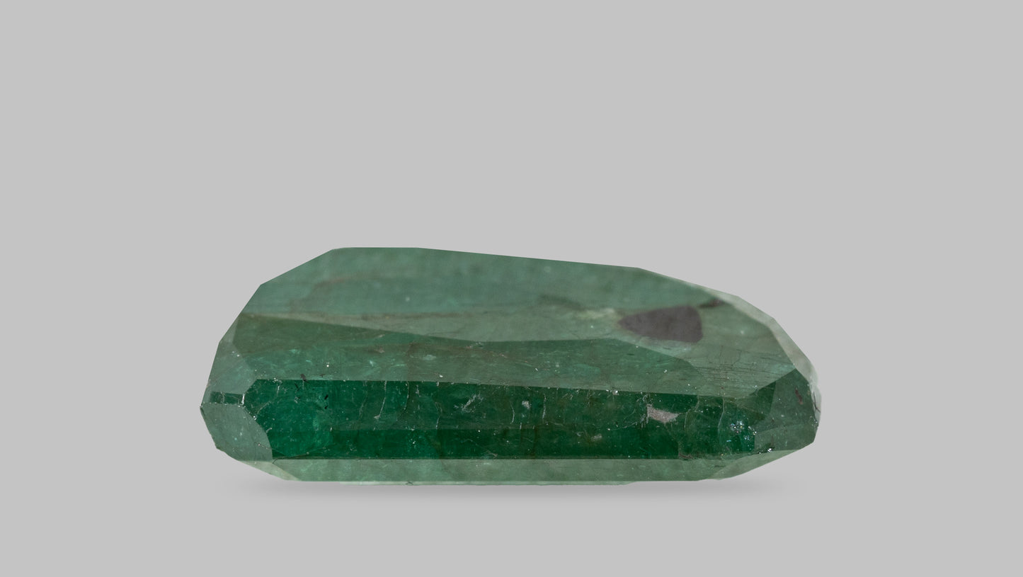 Minor Oil Natural Zambian Emerald (Panna) 3.99 Carats
