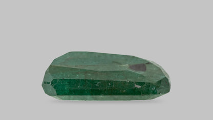 Minor Oil Natural Zambian Emerald (Panna) 3.99 Carats