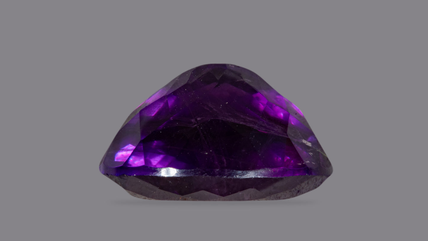 NATURAL AMETHYST 9.25 CARATS.