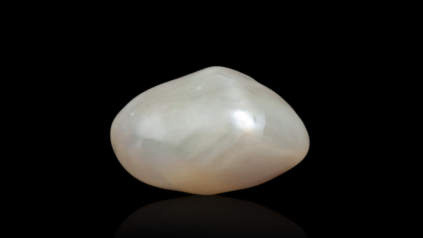 Natural Venezuela Pearl 12.21 Carats
