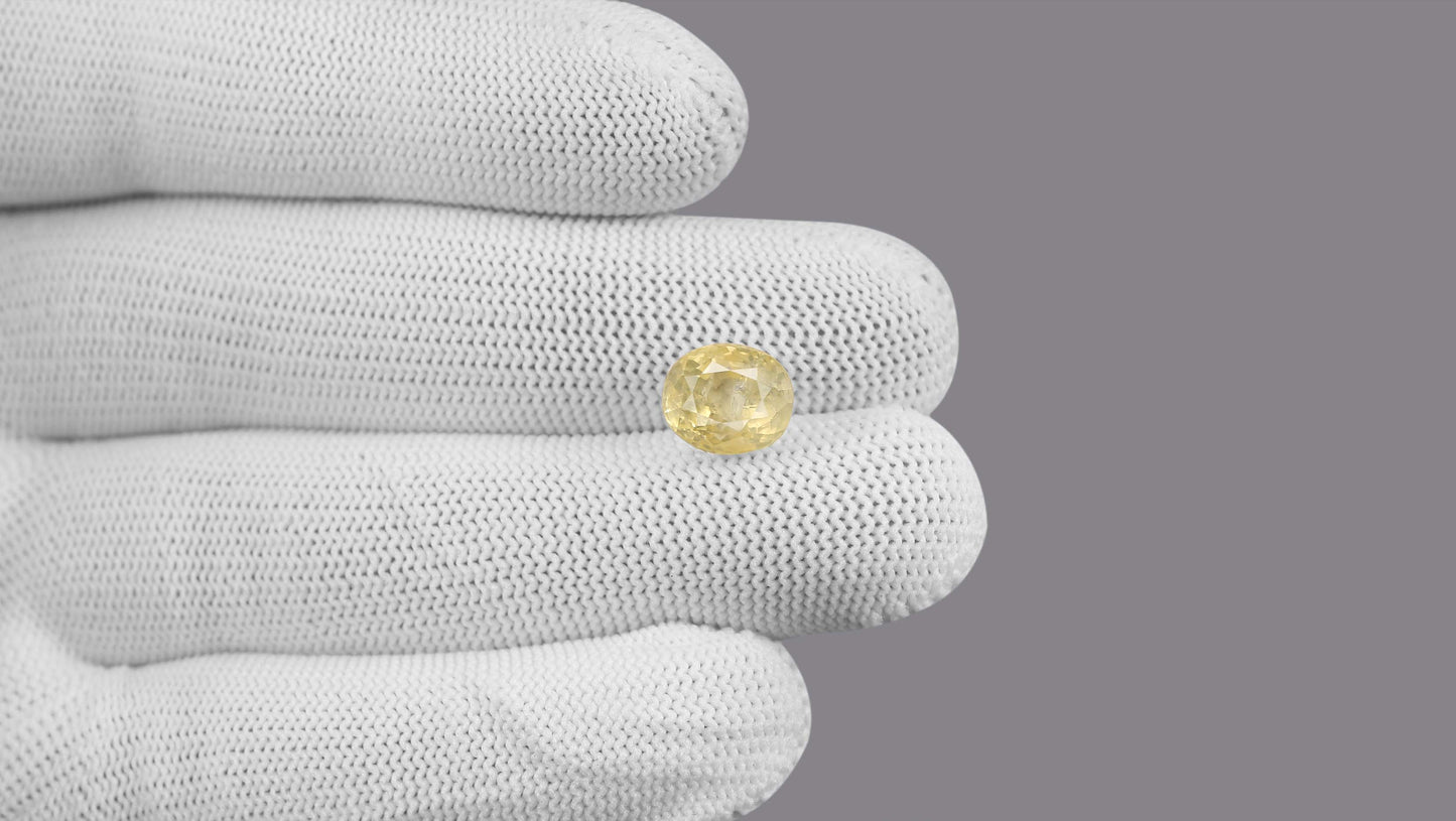 Natural Yellow Sapphire (Pukhraj) 6.78 Carats