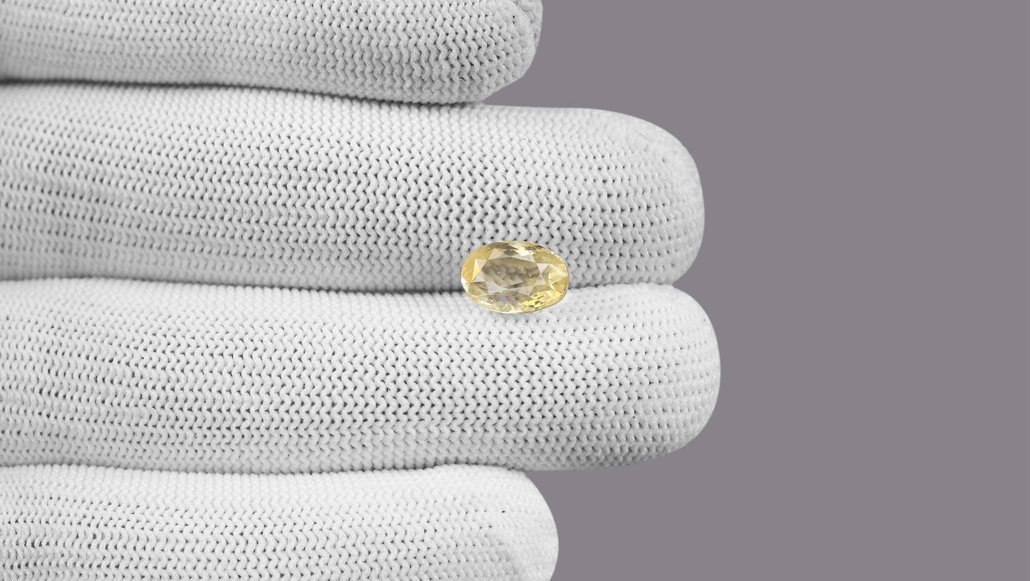 Natural Yellow Sapphire (Pukhraj) 3.91 Carats