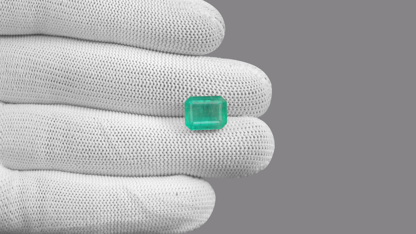 Natural Zambian Emerald (Panna) 5.76 Carats