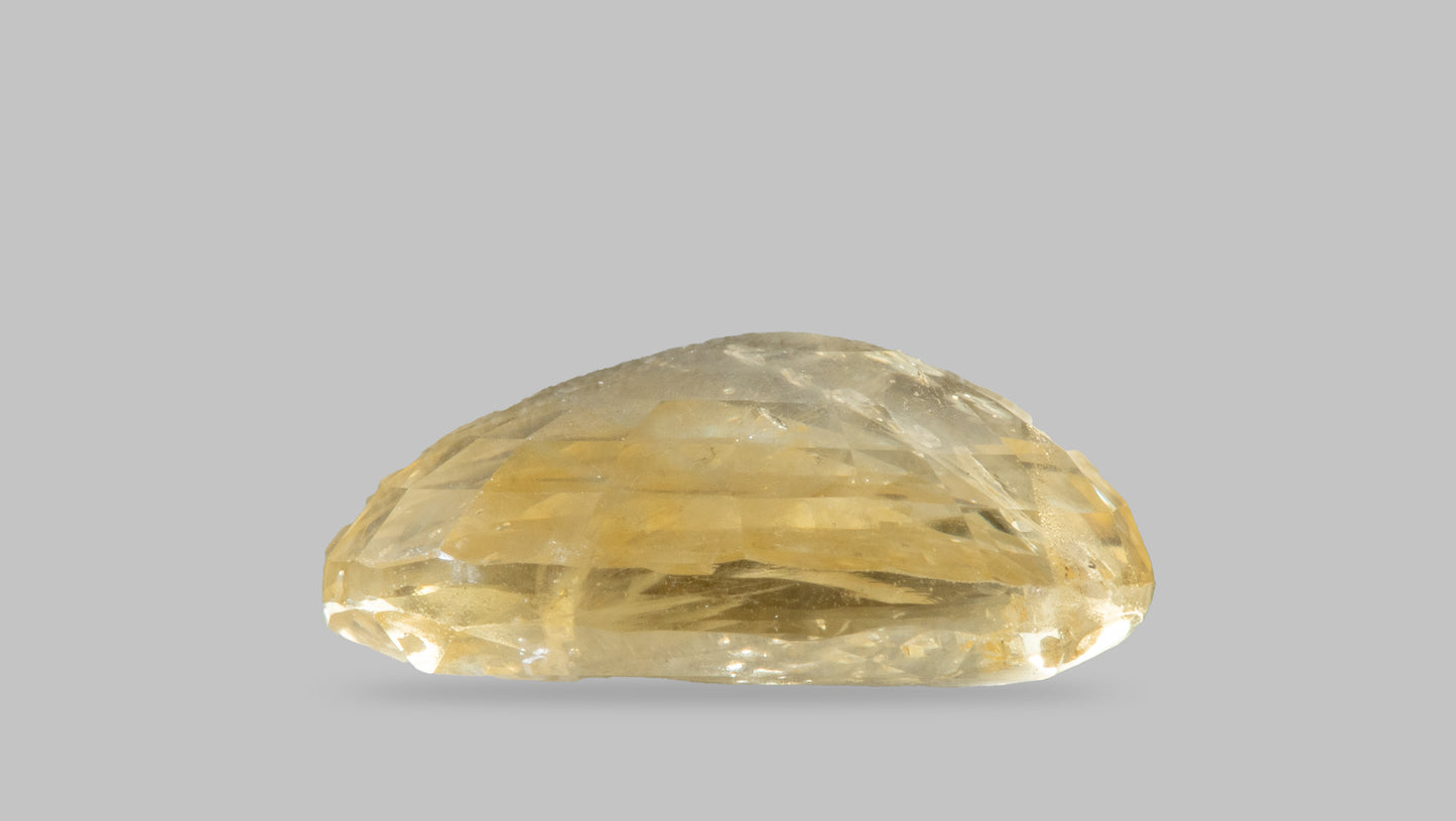 Natural Yellow Sapphire (Pukhraj) 4.70 Carats